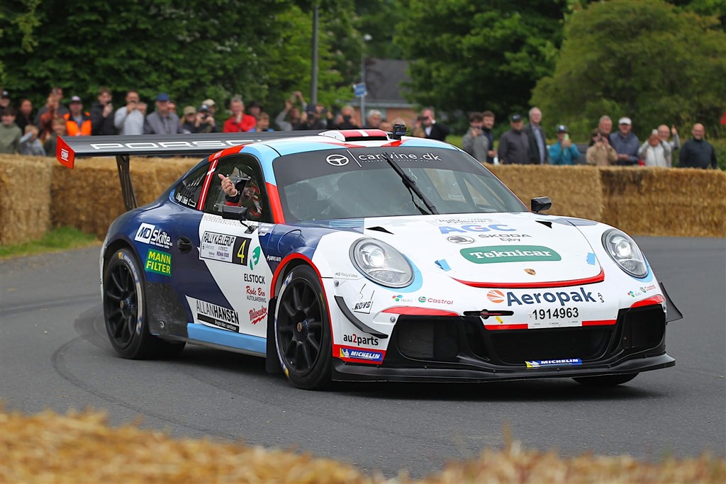 Rallykørerpokalen skal gå til landets absolut bedste rallykører. Efter første halvdel af sæson 2026 fører Ib Kragh fra Juelsminde i sin Porsche 991 GT3.
(Foto: Dansk Rally Club)